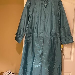 Vtg 80's Chiango Fleet Street Shiny Sea foam Green Trench Coat Women's 10 Petite